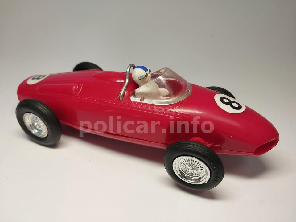 POLICAR APS FERRARI 156 'SHARK NOSE', la prima slot car POLICAR